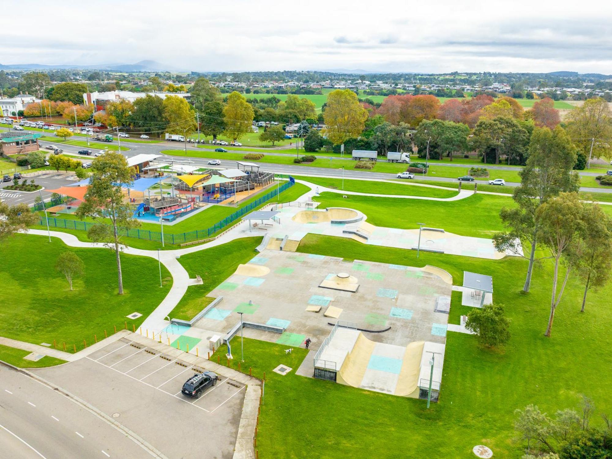 Nrma Bairnsdale Riverside Holiday Park Exterior photo